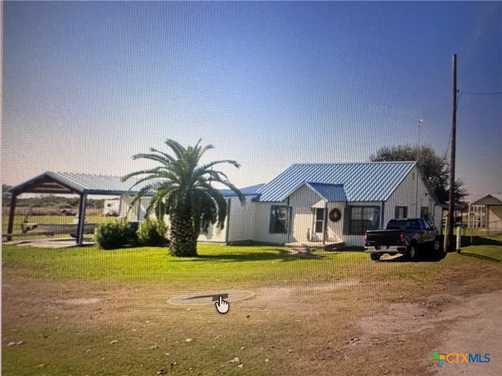 124 Hopper Road Tivoli, TX 77990