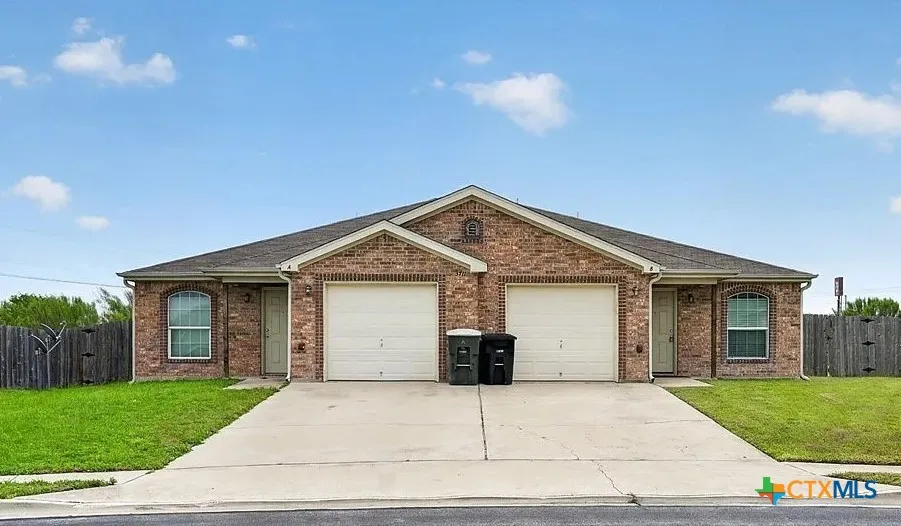 3711 John Chisholm Loop Killeen, TX 76542