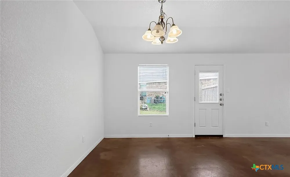 3711 John Chisholm Loop Killeen, TX 76542