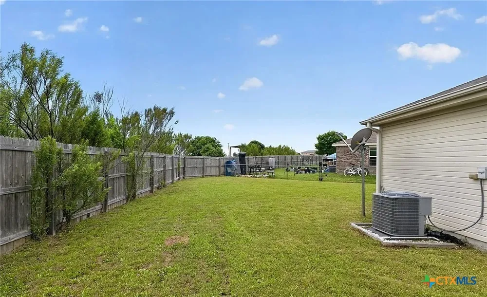 3711 John Chisholm Loop Killeen, TX 76542