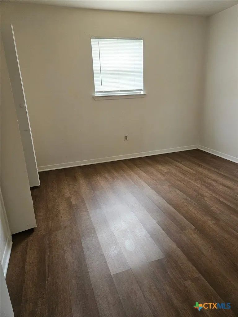 102 E Avenue A #6 Copperas Cove, TX 76522