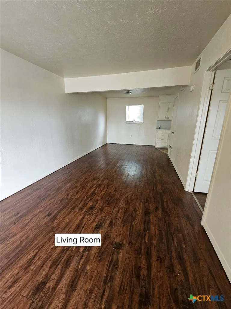 102 E Avenue A #1 Copperas Cove, TX 76522
