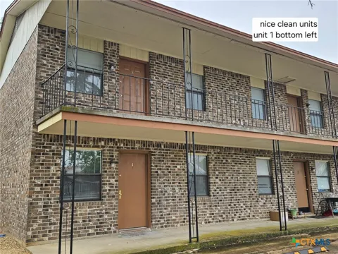 102 E Avenue A #1