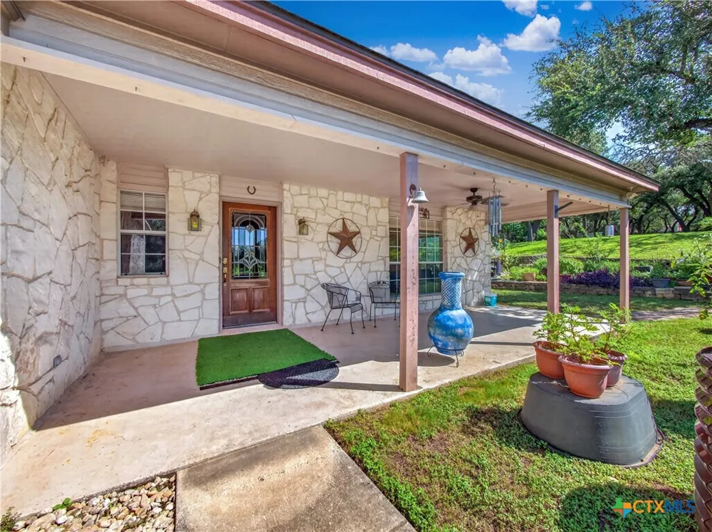 2611 Barton Hill Drive Bulverde, TX 78163