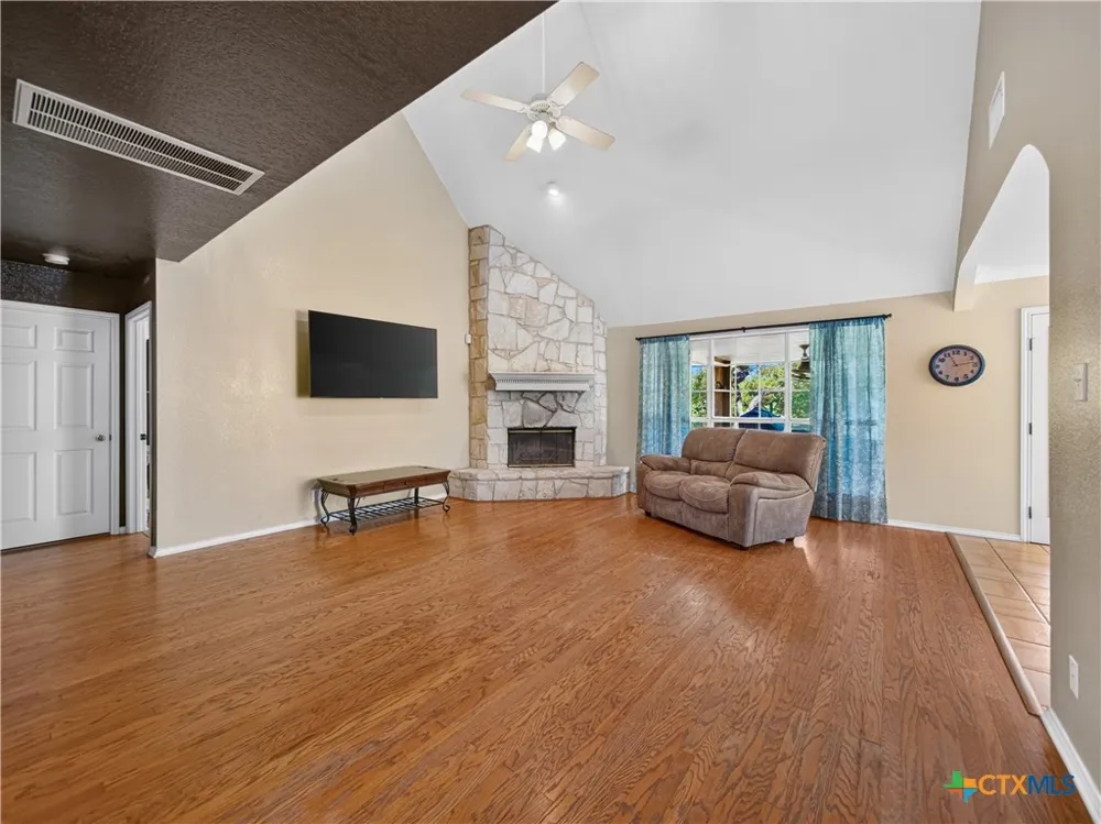 2611 Barton Hill Drive Bulverde, TX 78163
