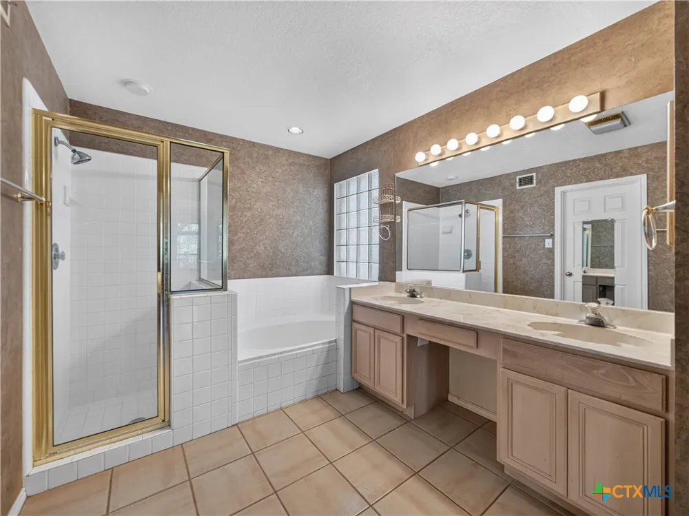 2611 Barton Hill Drive Bulverde, TX 78163