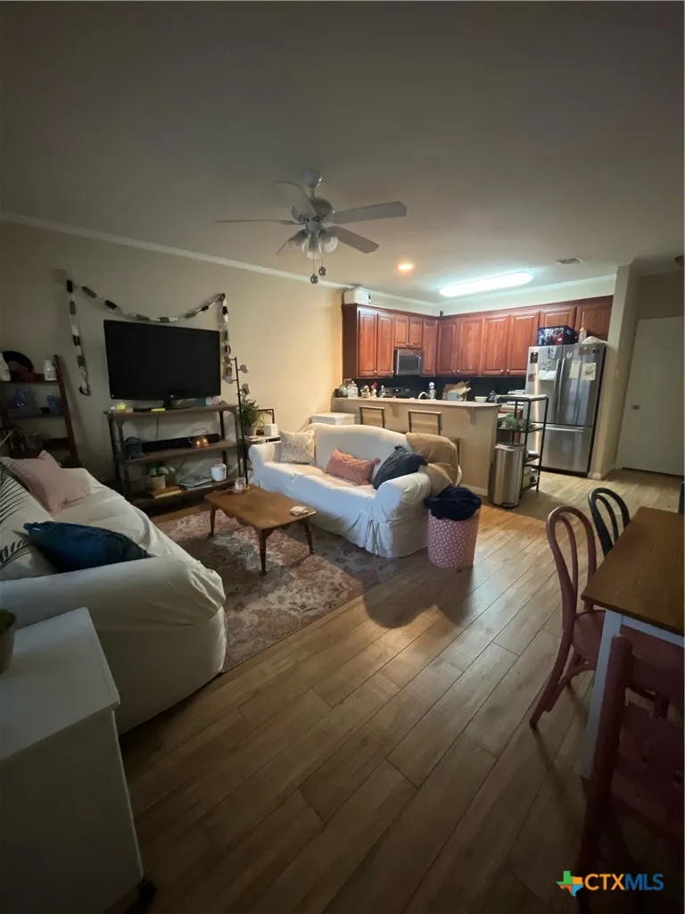 2101 S 7th Street Waco, TX 76706