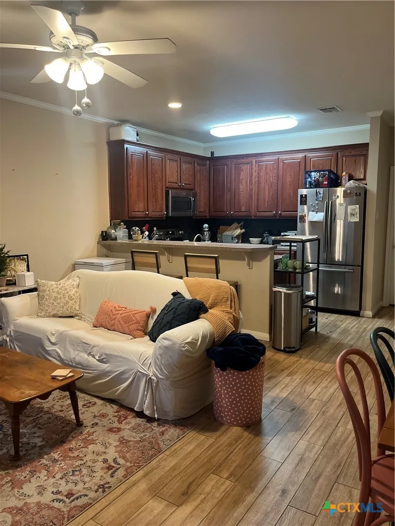 2101 S 7th Street Waco, TX 76706