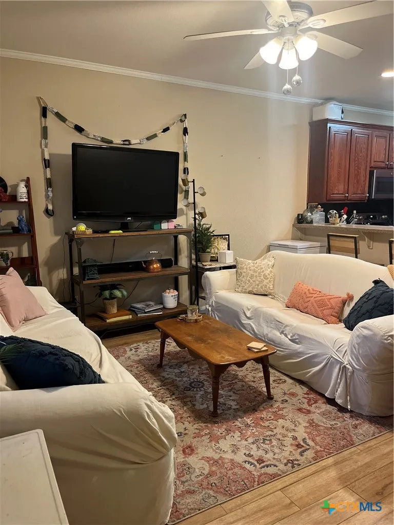2101 S 7th Street Waco, TX 76706