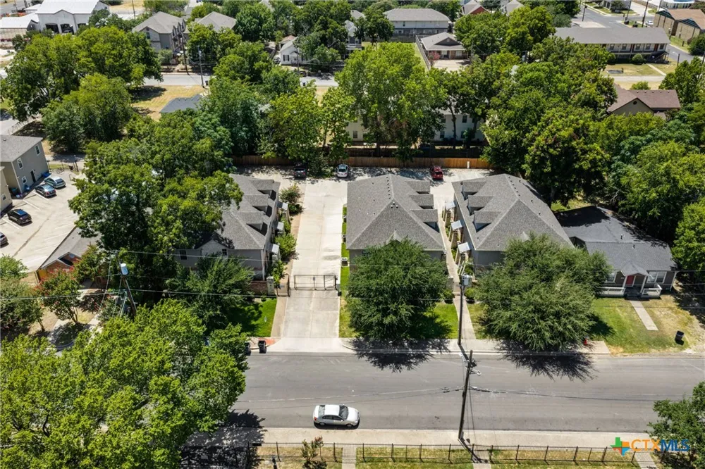 2101 S 7th Street Waco, TX 76706