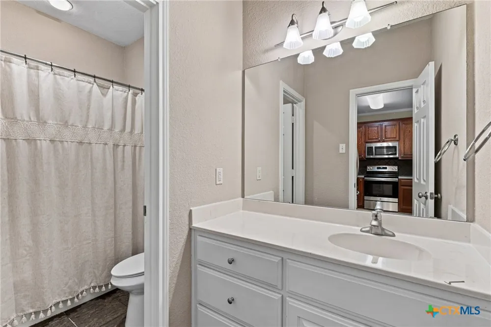 2101 S 7th Street Waco, TX 76706