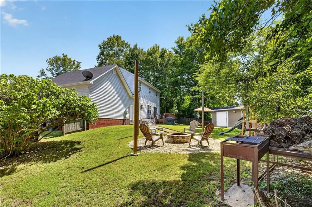 5805 Edgebrook Court Jamestown, NC 27282