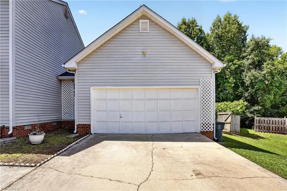 5805 Edgebrook Court Jamestown, NC 27282