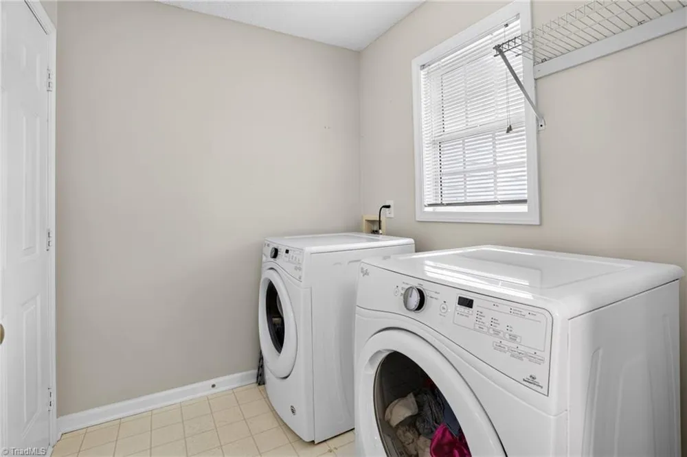 5805 Edgebrook Court Jamestown, NC 27282