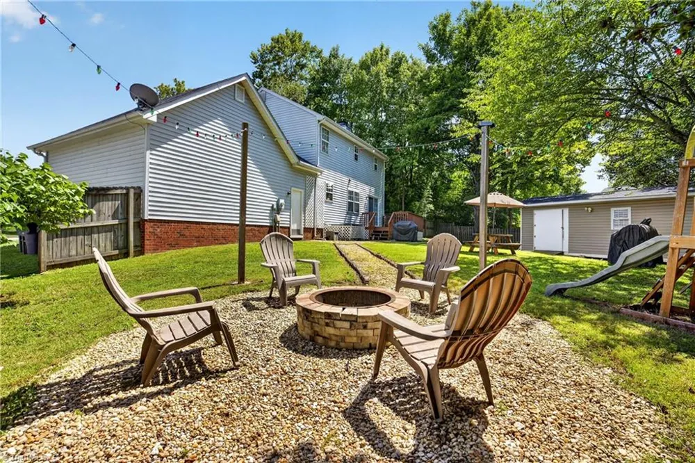 5805 Edgebrook Court Jamestown, NC 27282