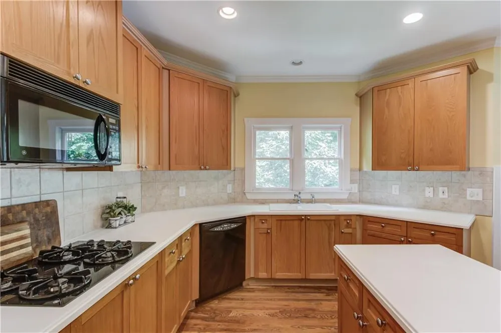 5989 Grand Loop Road Sugar Hill, GA 30518