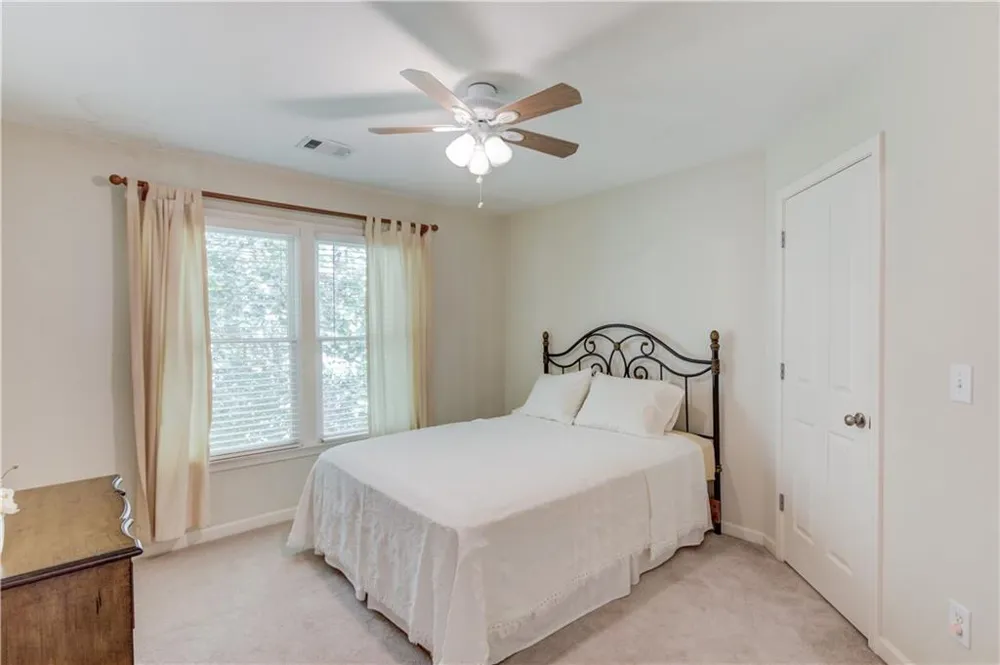 5989 Grand Loop Road Sugar Hill, GA 30518