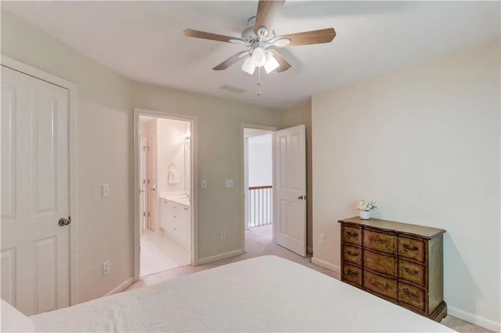 5989 Grand Loop Road Sugar Hill, GA 30518
