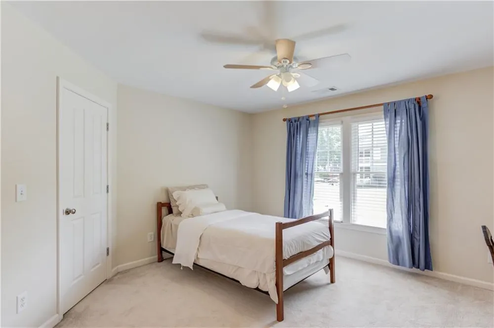 5989 Grand Loop Road Sugar Hill, GA 30518