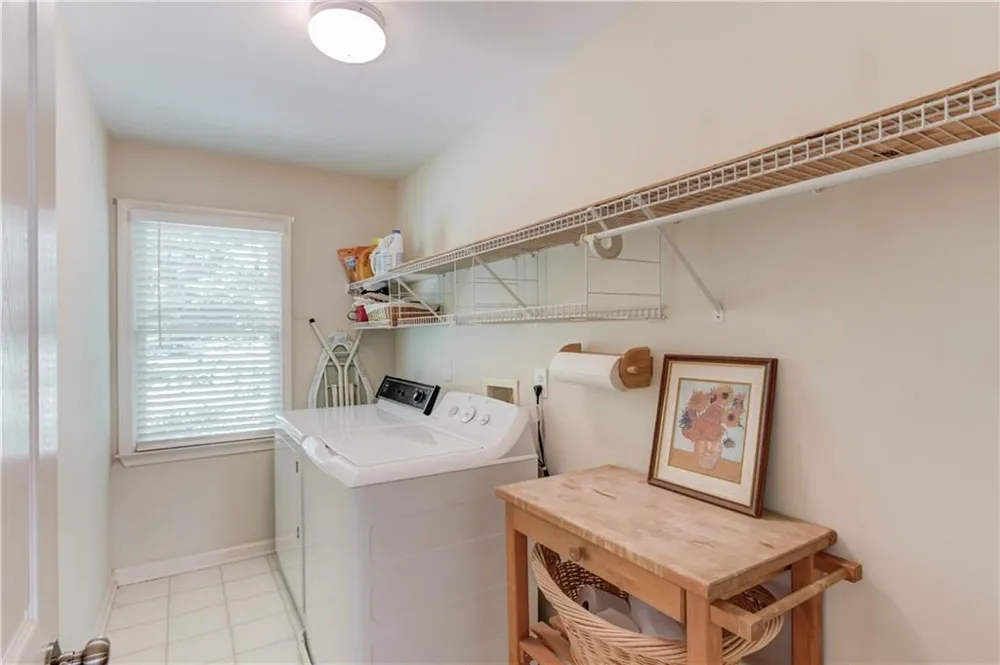 5989 Grand Loop Road Sugar Hill, GA 30518
