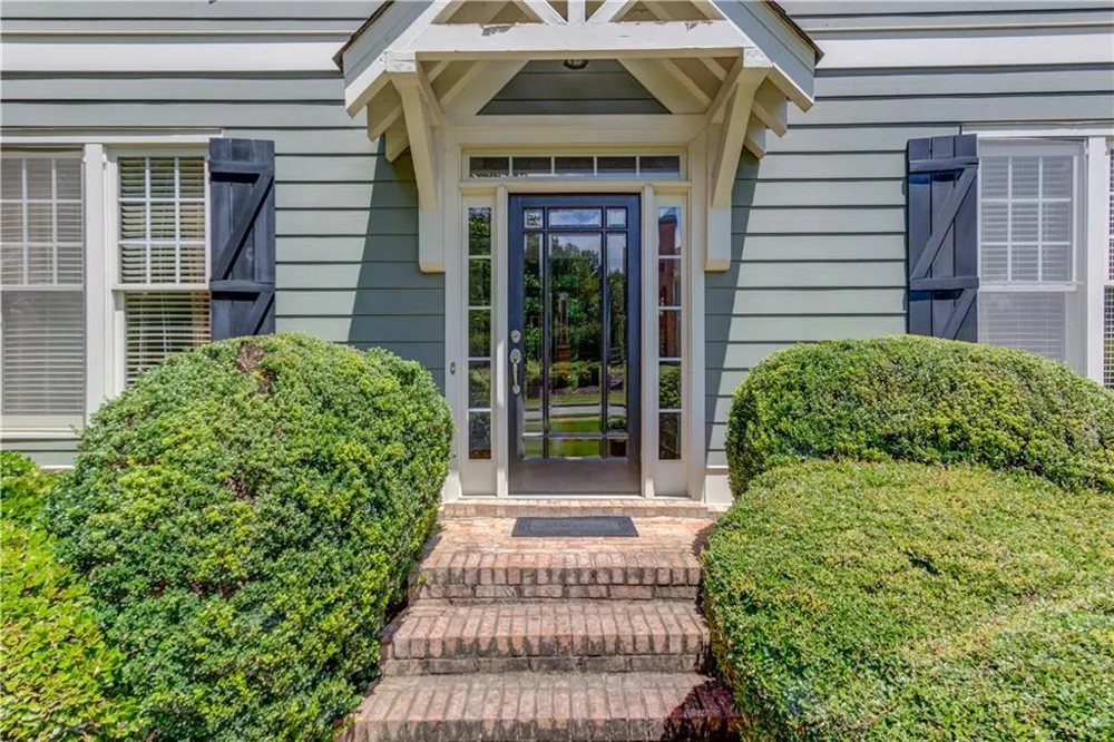 5989 Grand Loop Road Sugar Hill, GA 30518
