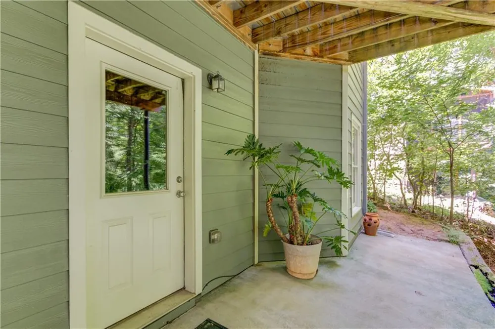 5989 Grand Loop Road Sugar Hill, GA 30518