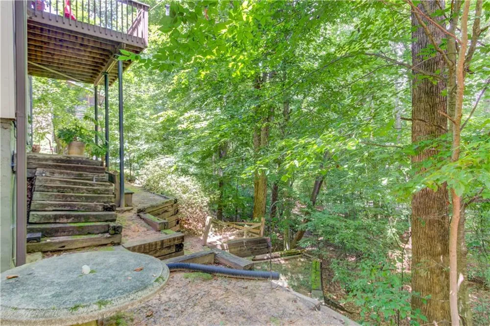 5989 Grand Loop Road Sugar Hill, GA 30518