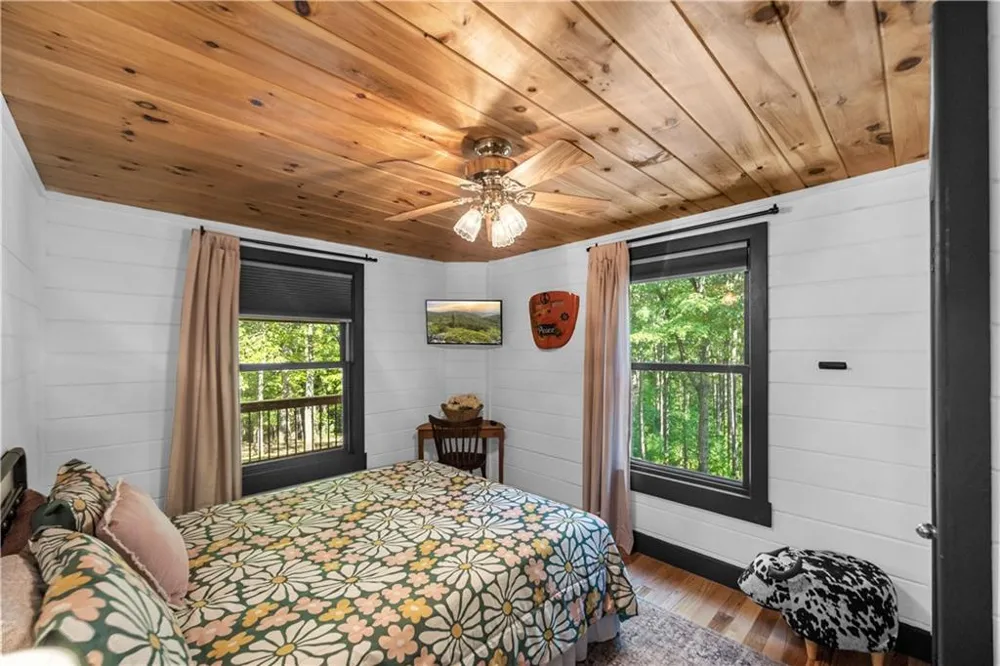 832 Scenic Mountain View Road Blue Ridge, GA 30513
