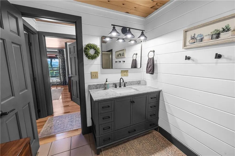 832 Scenic Mountain View Road Blue Ridge, GA 30513