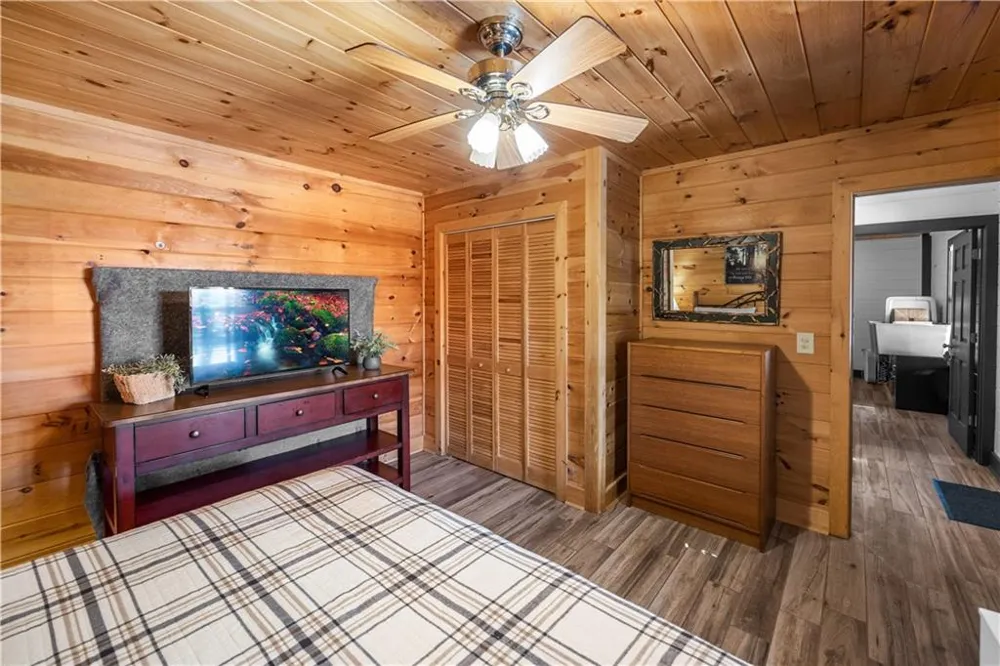 832 Scenic Mountain View Road Blue Ridge, GA 30513