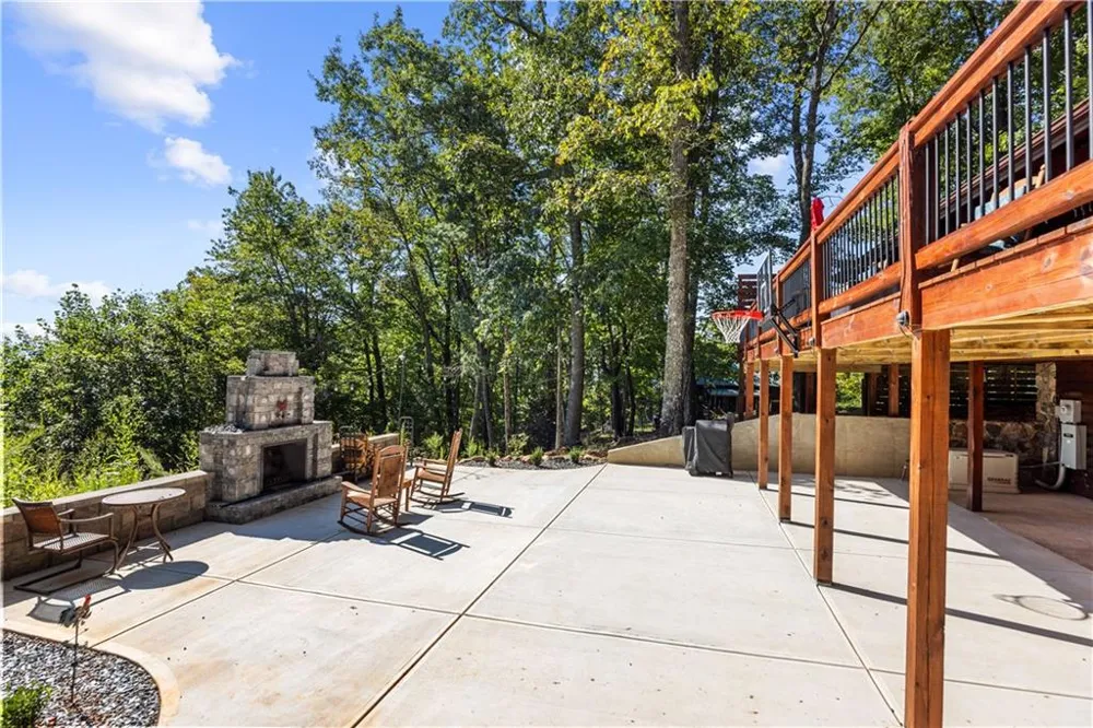 832 Scenic Mountain View Road Blue Ridge, GA 30513