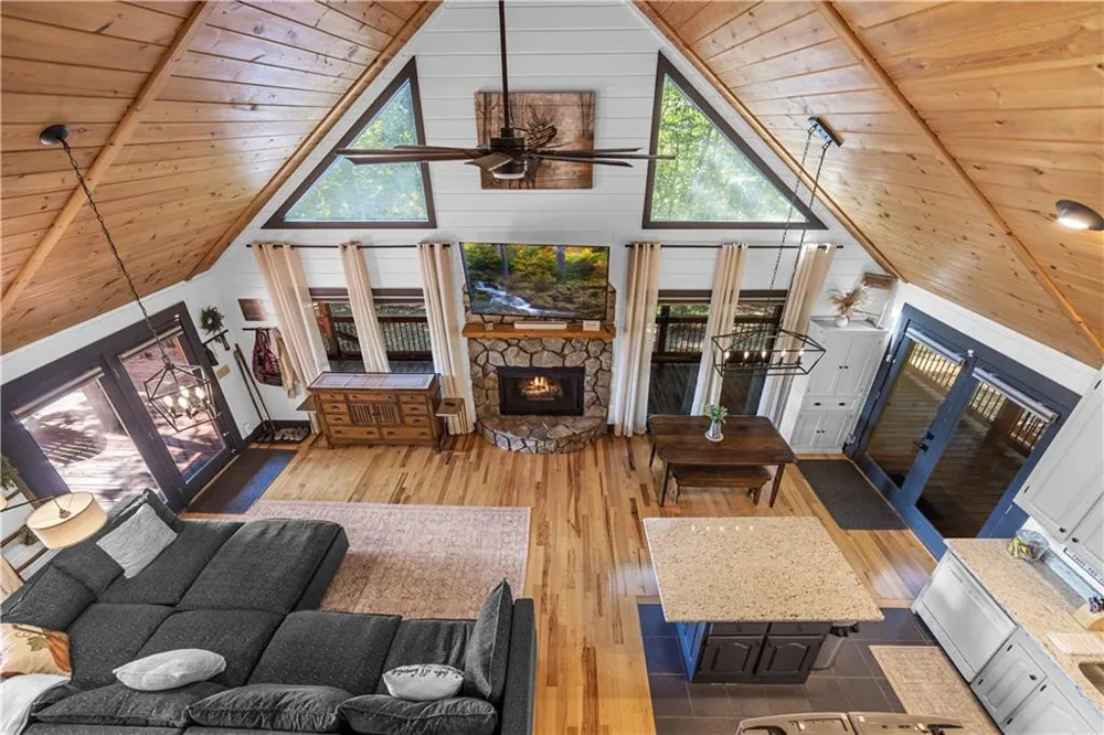 832 Scenic Mountain View Road Blue Ridge, GA 30513
