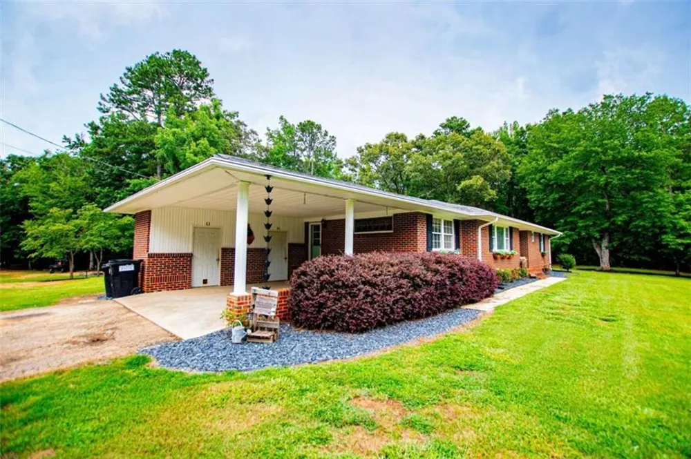 4624 Jacksonville Road Tallapoosa, GA 30176