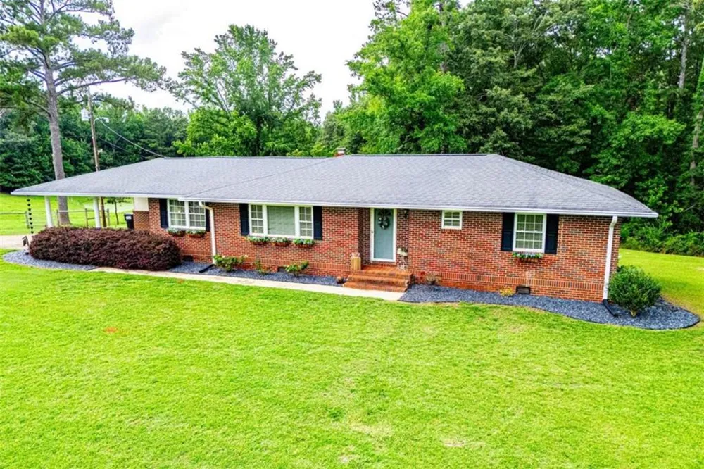 4624 Jacksonville Road Tallapoosa, GA 30176
