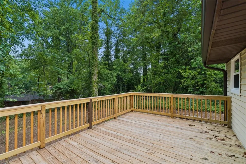 498 Queen Aliese Lane Jonesboro, GA 30236
