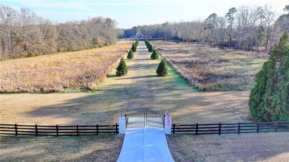 1540 LIPSCOMB ROAD Social Circle, GA 30025