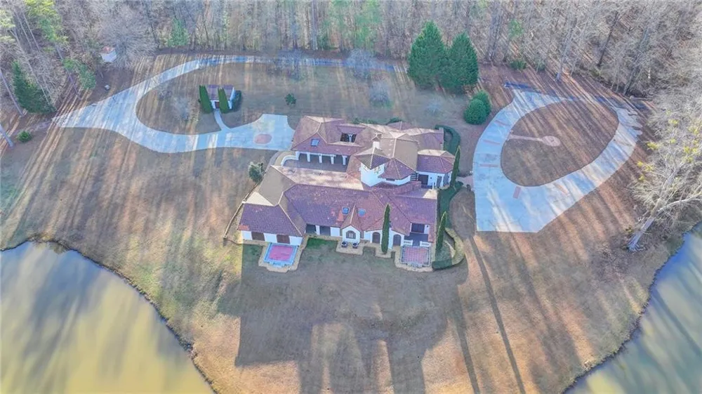 1540 LIPSCOMB ROAD Social Circle, GA 30025