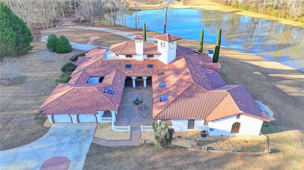 1540 LIPSCOMB ROAD Social Circle, GA 30025