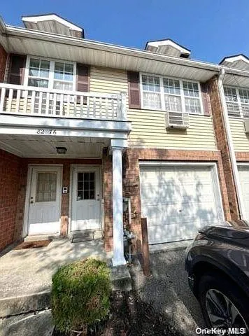 82-76 Country Pointe Circle #1st Fl