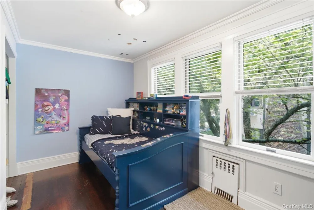 89 Poplar Street Garden City, NY 11530