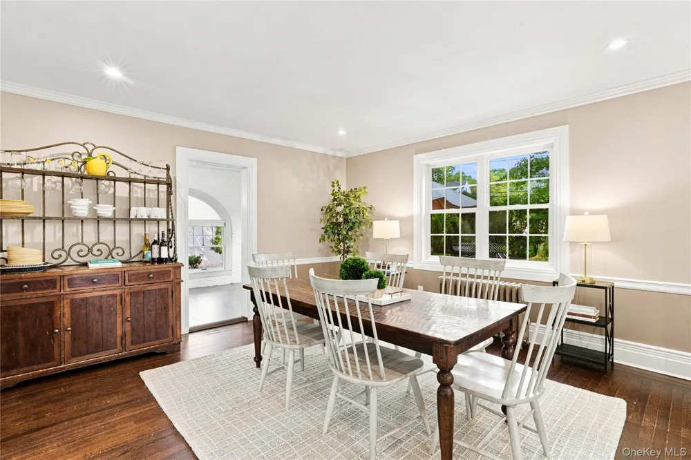 89 Poplar Street Garden City, NY 11530