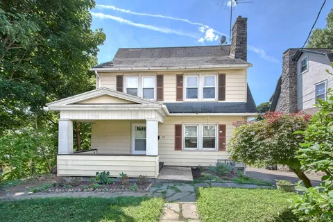 13 Concord Avenue #11