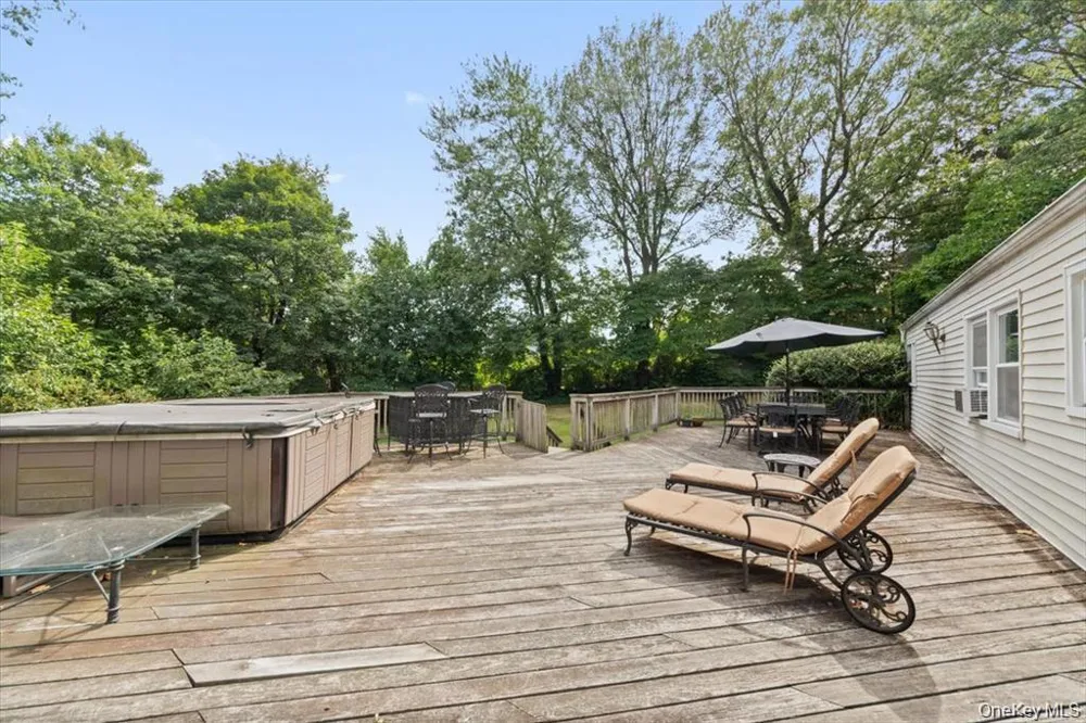 101 Cresthill Road Yonkers, NY 10710