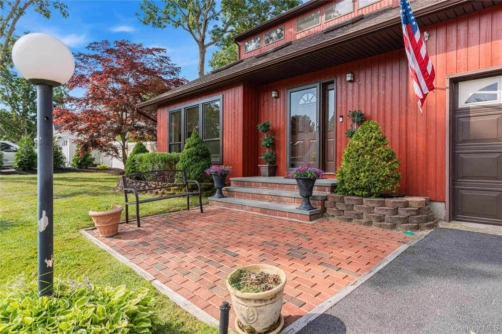 20 Debragga Avenue East Moriches, NY 11940