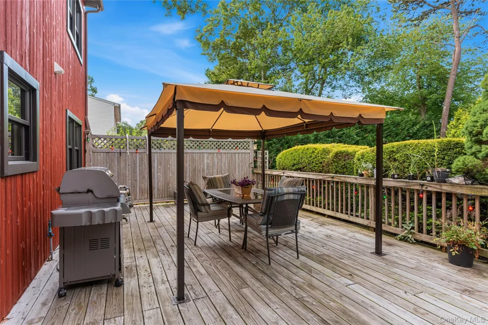 20 Debragga Avenue East Moriches, NY 11940