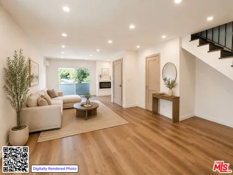 2449 Beachwood Drive