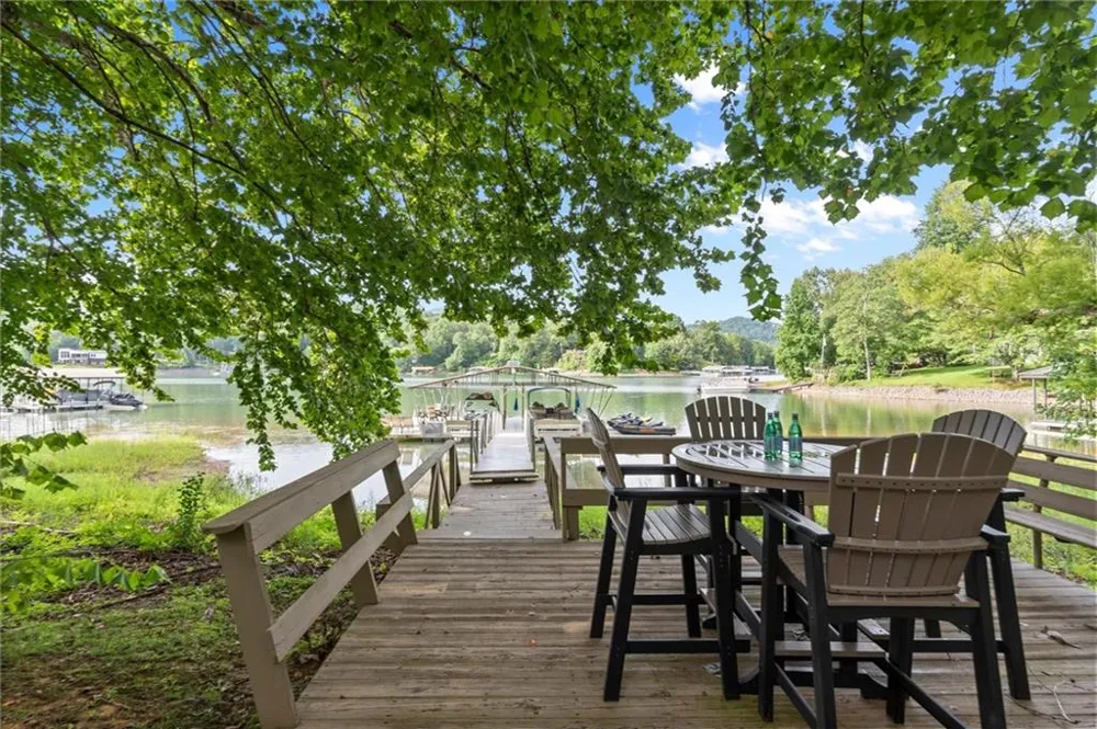 3755 Woods Creek Drive Young Harris, GA 30582