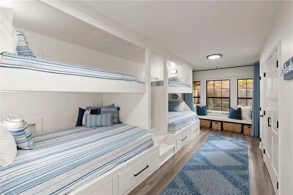 3755 Woods Creek Drive Young Harris, GA 30582