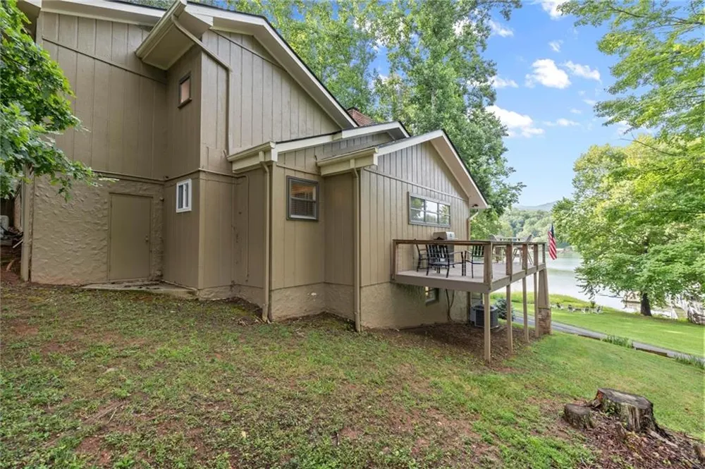 3755 Woods Creek Drive Young Harris, GA 30582