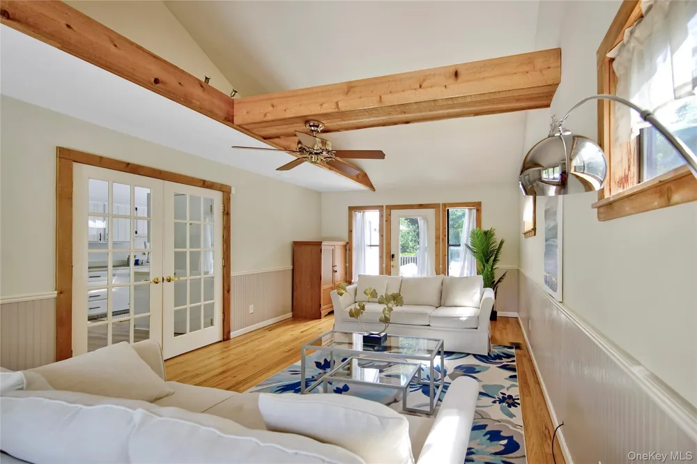 8 School Street Hampton Bays, NY 11946